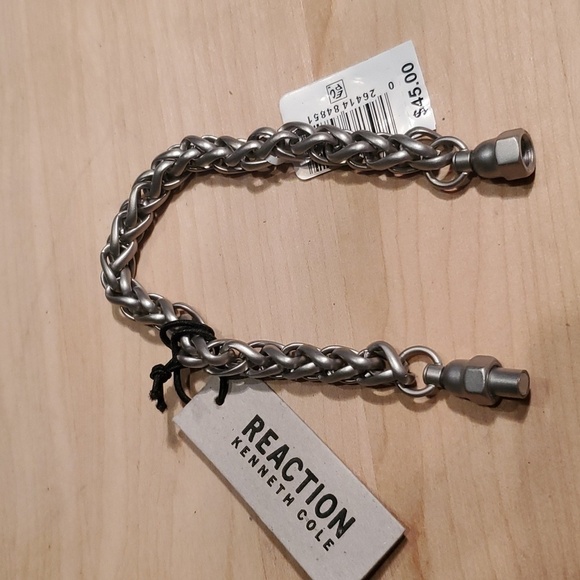 🏈NEW KENNETH COLE BRACELET - Picture 5 of 7